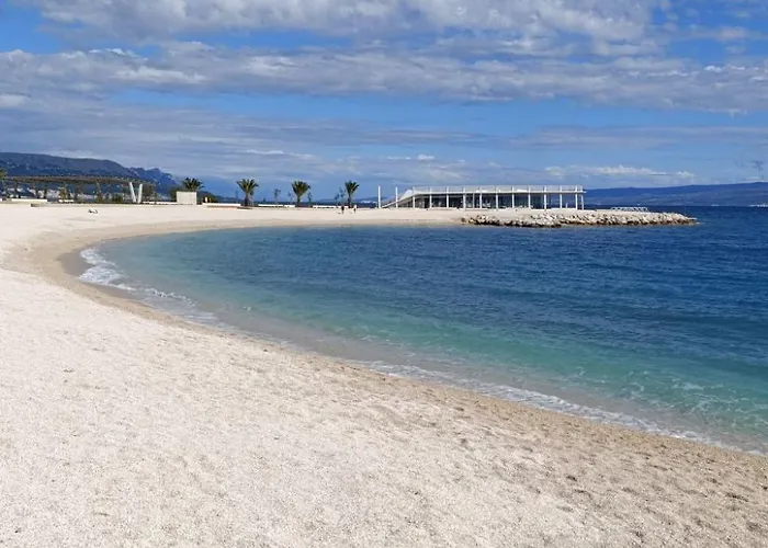 Mit Garten By Interhome